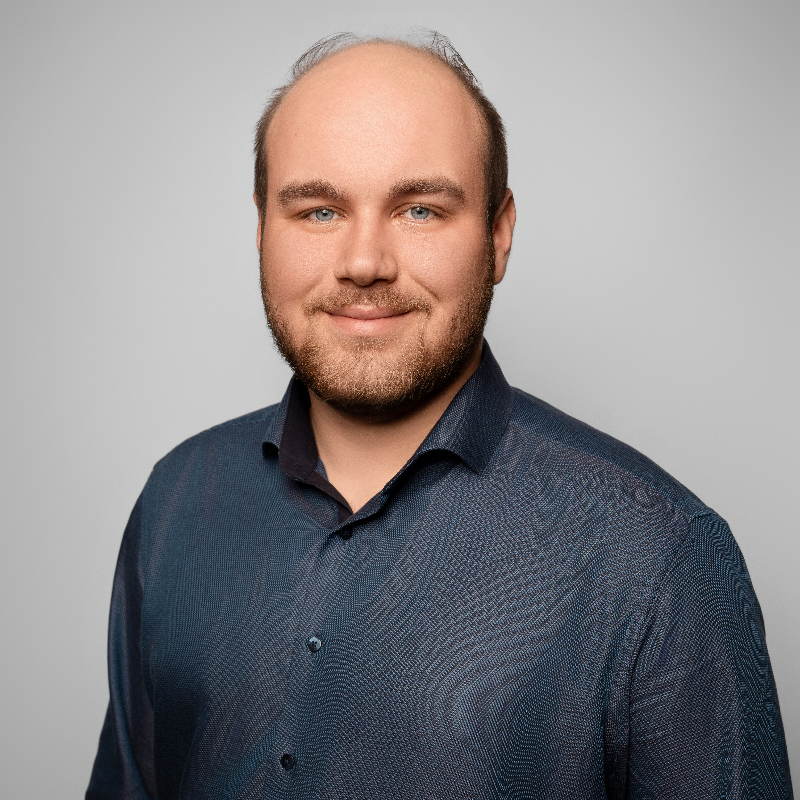  Jason Czerniachwoski